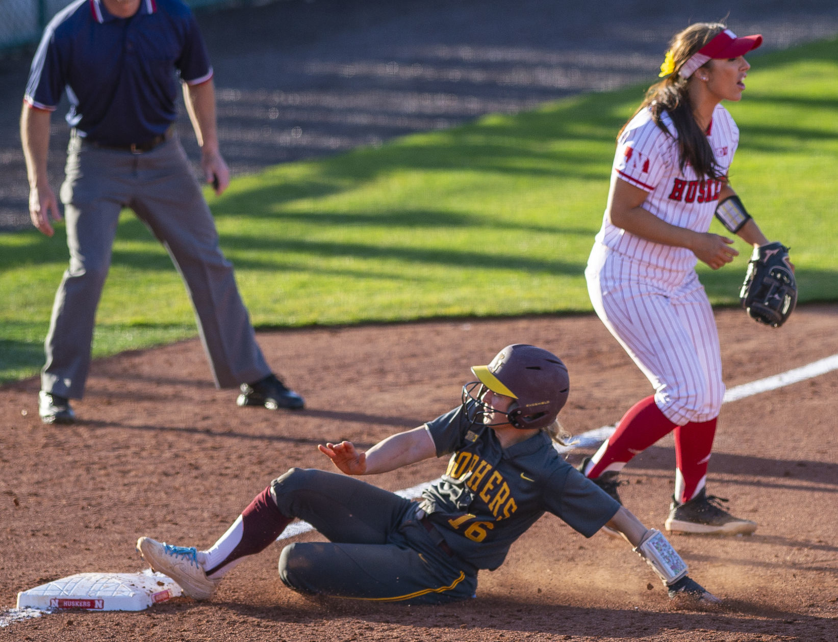 Nebraska Softball 4.19
